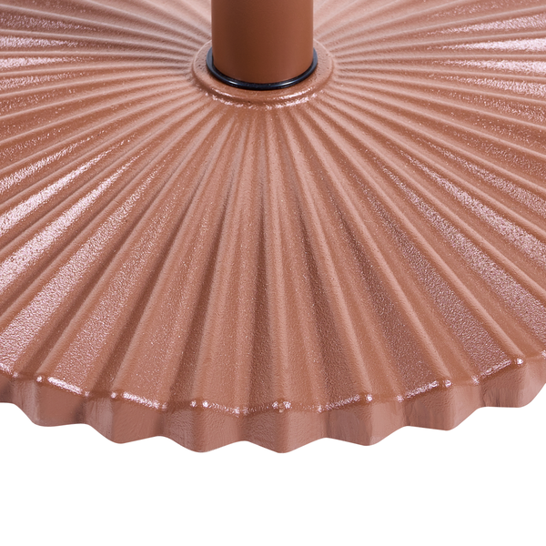 Sonnenschirmständer mit radial geriffeltem Design und Standrohr.