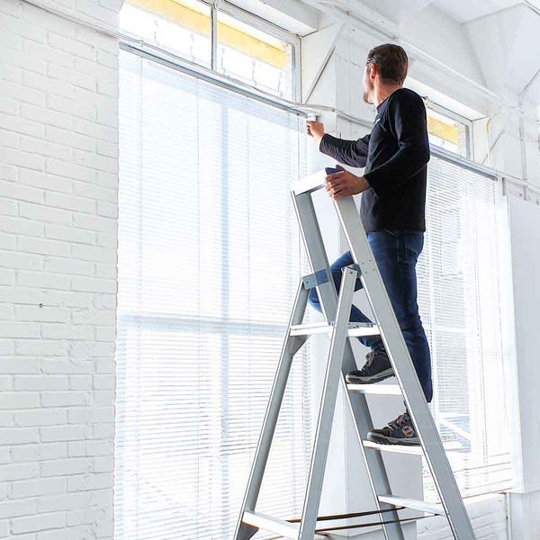 ASC Eurostairs Stufenstehleiter einseitig eloxiert mit Plattform 9 Stufen