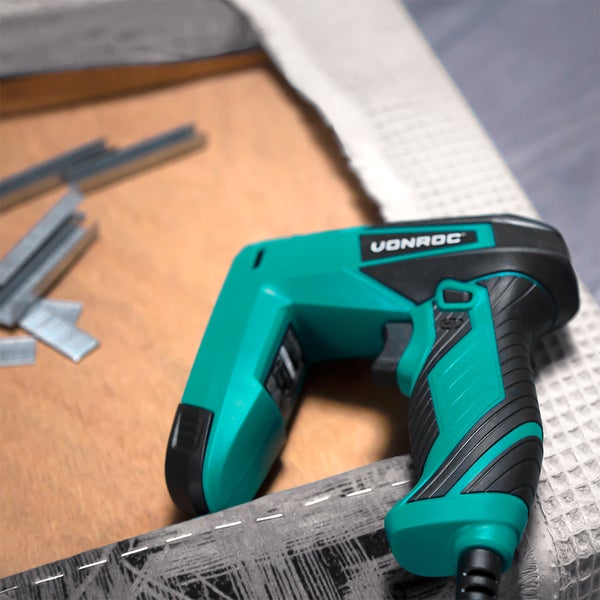 Elektrischer Tacker mit Klammern von Vonroc