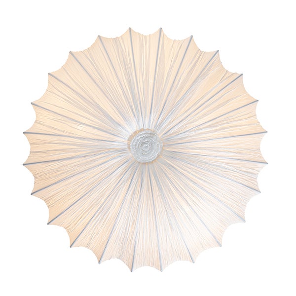 Runde, plissierte Deckenleuchte oder Wandleuchte in Sonnenform mit strukturierter Oberfläche.