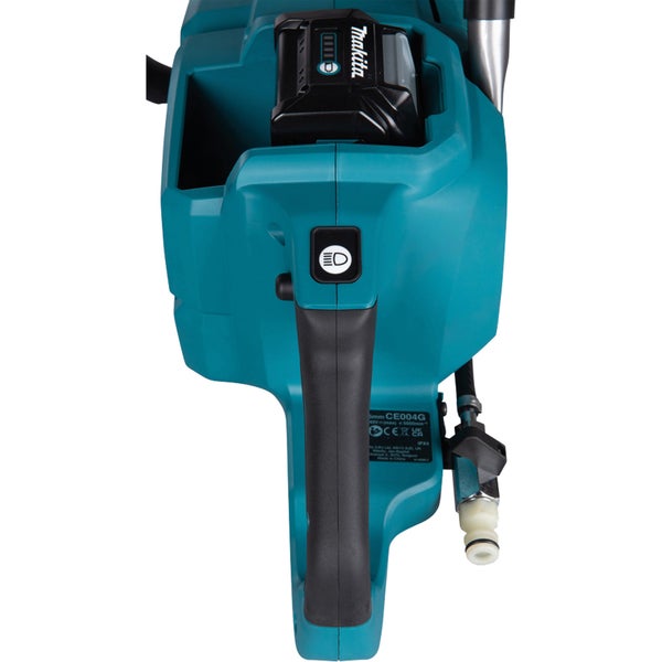 Makita Logo. Akku-betriebenes Werkzeug mit Griff und Lichtschalter.