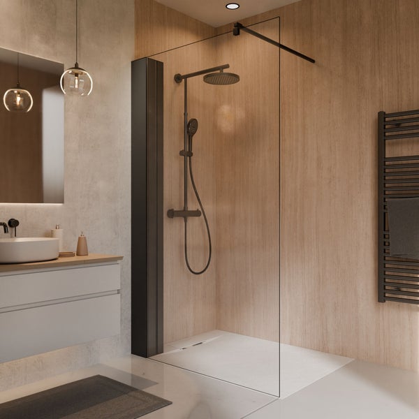 Modernes Badezimmer mit begehbarer Dusche, Glastrennwand, Metallarmaturen, Wand in Holzoptik und Waschtisch mit Aufsatzbecken.
