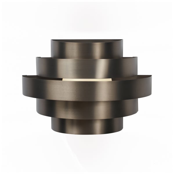 Metall Wandleuchte mit Stufendesign