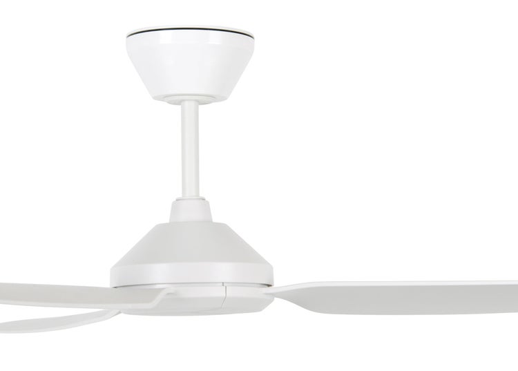 Deckenventilator mit drei Rotorblättern für die Montage an der Zimmerdecke.