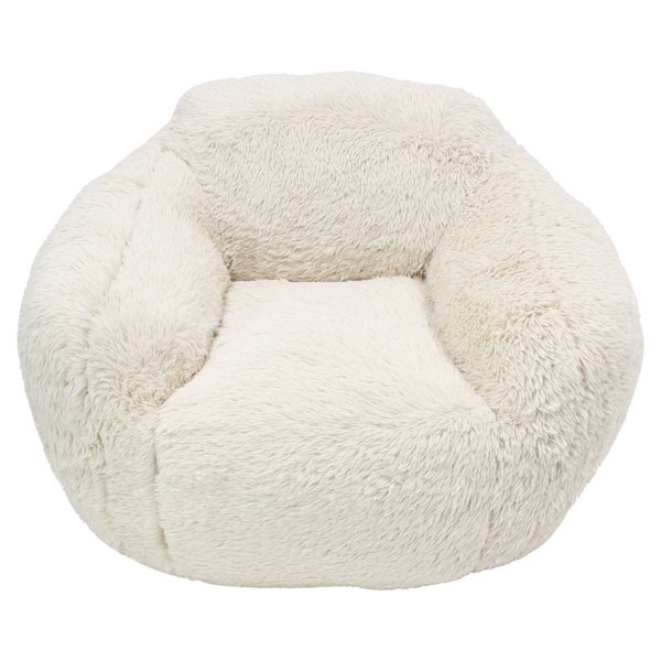 Flauschiger weißer Sitzsack Sessel mit Kunstfellbezug.