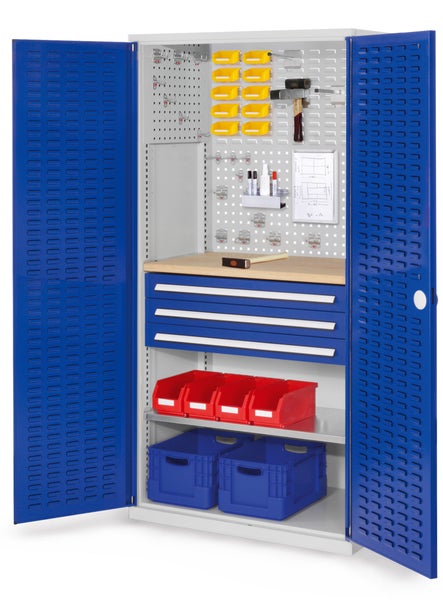 Werkstattschrank mit Werkzeug und Lagerkästen