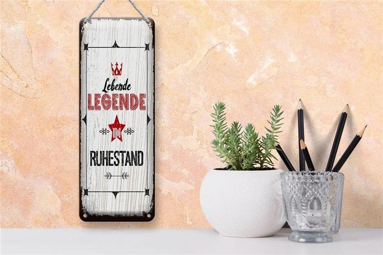 Blechschild Spruch Lebende legende im Ruhestand 10x27cm Dekoration