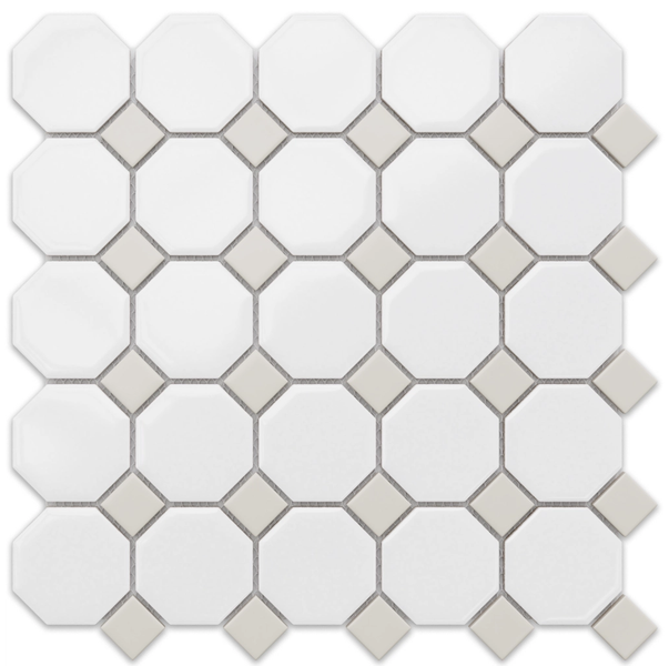 Mosaikfliese mit achteckigen Elementen und quadratischen Einlegern für Wand und Boden.