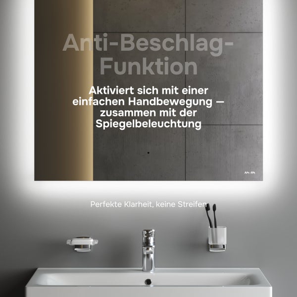 Badspiegel mit LED-Beleuchtung und Anti-Beschlag-Funktion, weißes Waschbecken mit verchromter Armatur im modernen Badezimmer.