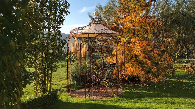 Pavillon ELEO Siena Ø 2,1 m unbeschichtet - Edelrost | mit Dekorkugel und Sonnensegel ecru