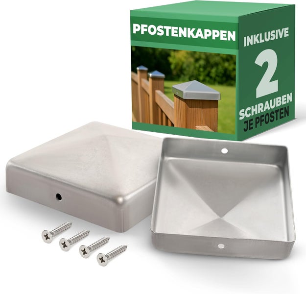 Zwei quadratische Pfostenkappen aus Edelstahl in Pyramidenform inklusive vier Schrauben und Produktverpackung.