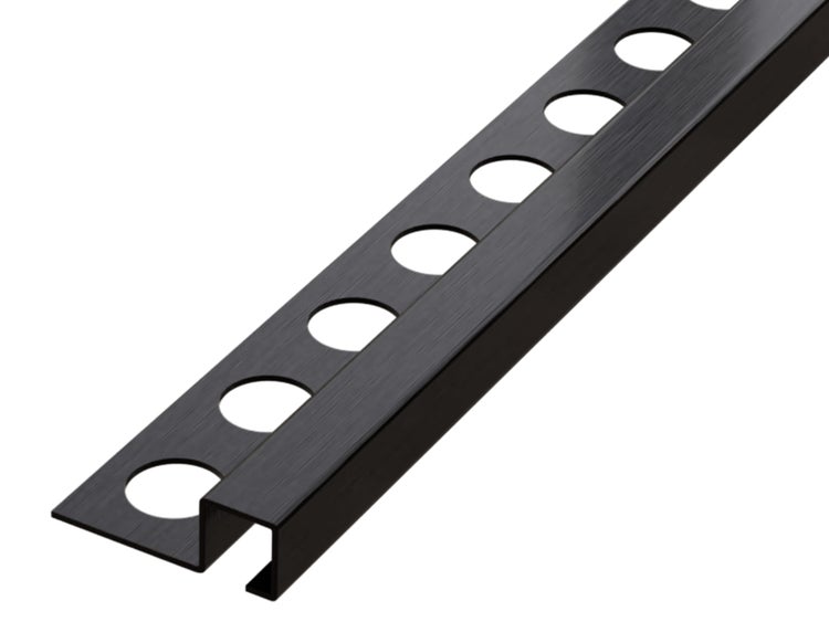 Fliesenschiene aus Metall mit runden Aussparungen