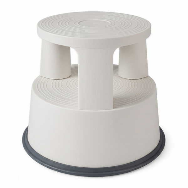 Hellgrauer Rollhocker aus Kunststoff mit zwei Stufen und rutschfester Basis.