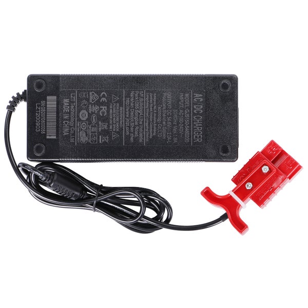 Netzteil für elektronische Geräte mit rotem Stecker