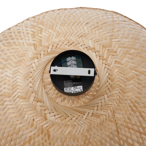 Deckenleuchte aus geflochtenem Bambus mit schwarzer Halterung