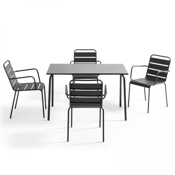 Gartenmöbel-Set anthrazit bestehend aus einem rechteckigen Tisch und vier Metallstühlen mit Armlehnen.