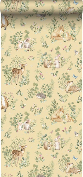 Vliestapete mit Waldtiermotiven wie Rehen, Füchsen, Hasen und Igeln im Illustrationsstil.