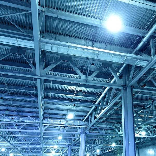 Hochbeet aus Holz und Metall