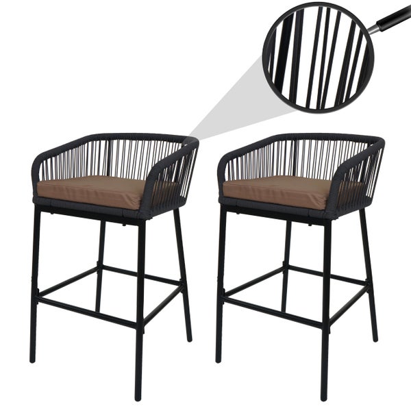 Zwei schwarze Barhocker aus Seil mit braunen Kissen