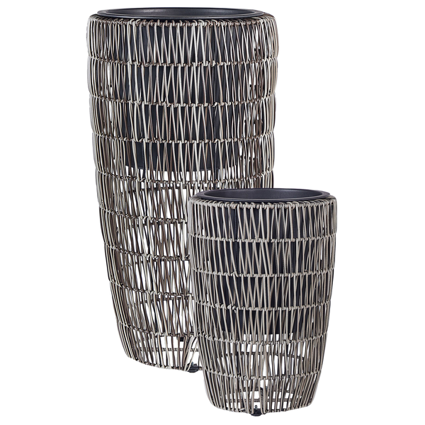 Zwei Pflanzgefäße mit Metalldraht-Design