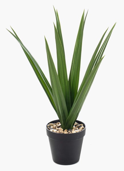 Künstliche Orchidee im Tontopf mit rosa Blüten und grünen Blättern