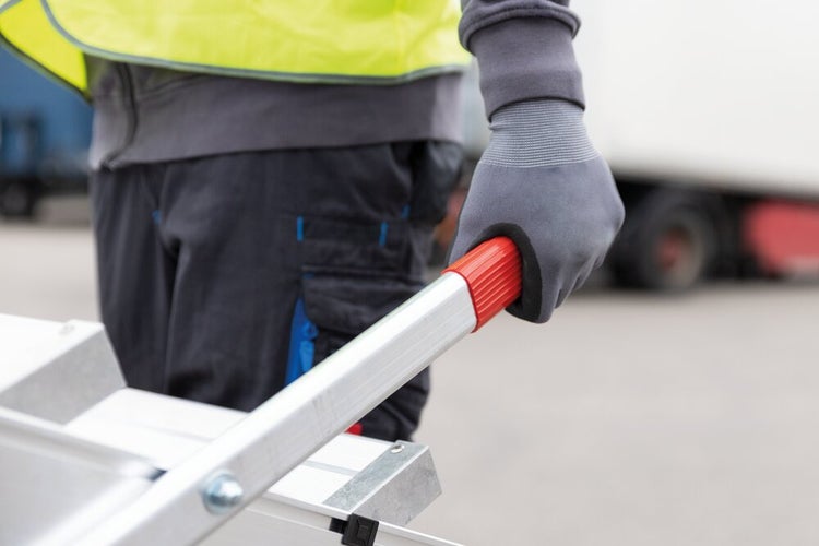 PROREGAL Arbeitspodest Fahrbar Stufenbreite 80cm 3 Stufen Aluminium Geriffelt Rutschfeste Kunststoffschuhe