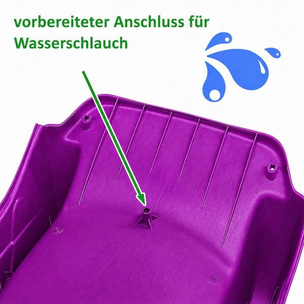 Unterseite einer violetten Rutsche mit vorbereitetem Anschluss für einen Wasserschlauch.