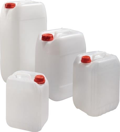 Vier weiße Kunststoffkanister mit rotem Schraubverschluss