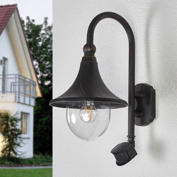 Lindby Wandlampe aussen mit Bewegungsmelder, Aussenwandleuchte Laterne IP44 Wandleuchte Finish rostbraun Außenbeleuchtung Wand für Hof Garten Terrasse Balkon Haus