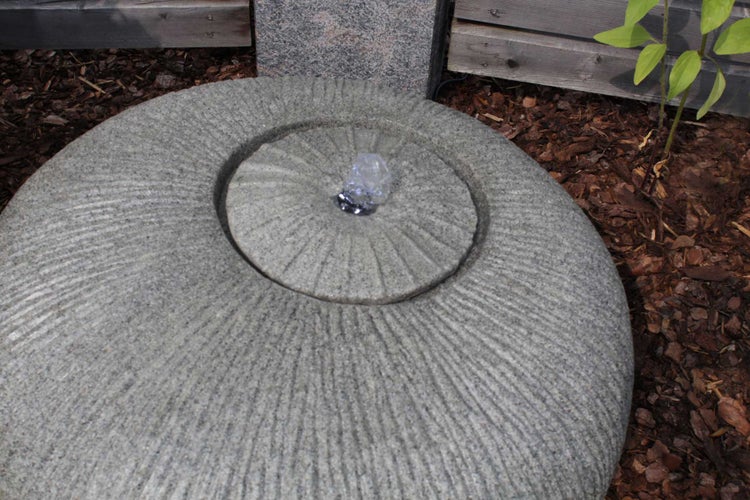 Gartenbrunnen Springbrunnen FoShell Led 54 x 54 x 27 cm 11111