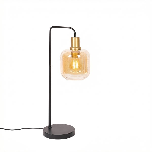 Tischleuchte mit schwarzem Metallgestell, goldener Fassung und einem Schirm aus bernsteinfarbenem Glas mit Lufteinschlüssen.