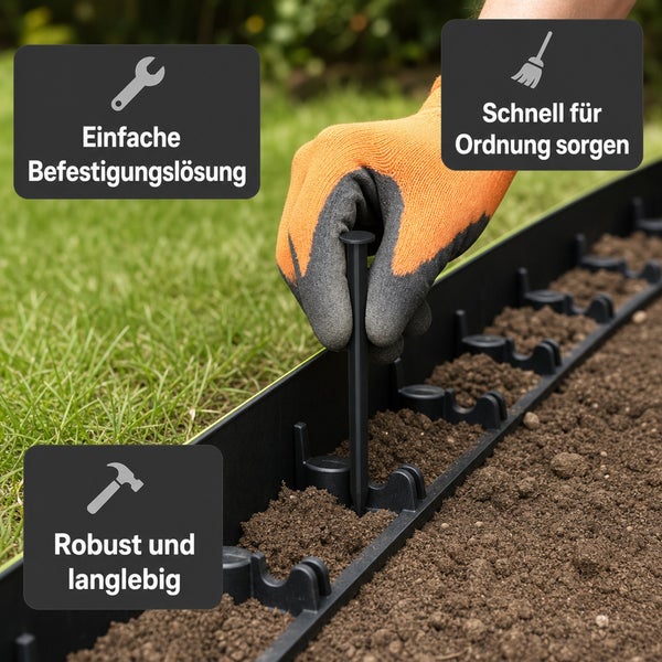 Hand im Gartenhandschuh befestigt eine Kunststoff Rasenkante im Boden mit einem Erdnagel.