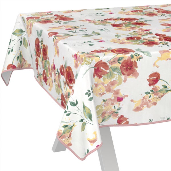 Tischdecke mit rot-orangem Blumenmuster, grünen Blättern und rosa Paspelrand.