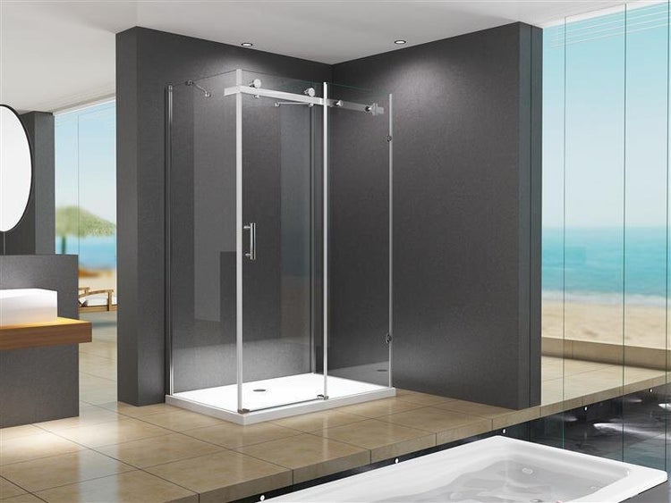 Moderne Badezimmerszene mit einer Duschkabine aus Glas