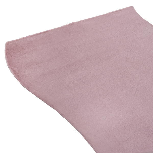 Weicher, flauschiger Teppich in Rosa mit plüschiger Textur.
