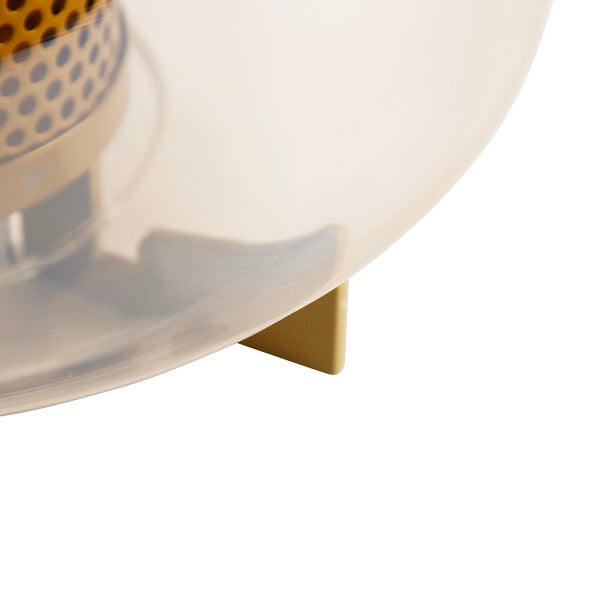 Detailaufnahme einer Lampe mit Lampenschirm und Lampenfuß.