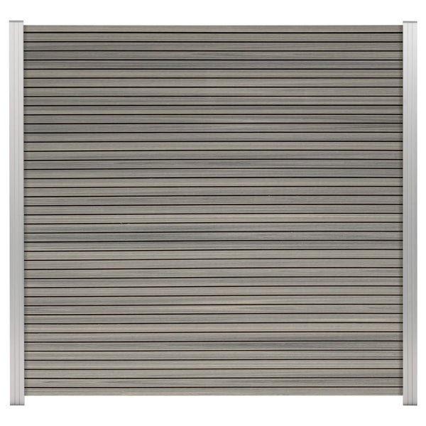 Sichtschutzzaun aus horizontalen Elementen mit Rahmen