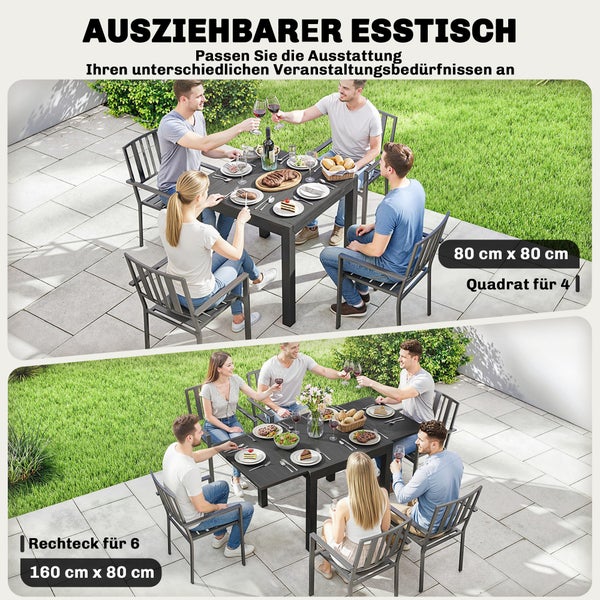 Ausziehbarer Gartentisch aus Metall mit Stühlen auf einer hellen Terrasse, quadratisch 80 mal 80 Zentimeter oder rechteckig 160 mal 80 Zentimeter.