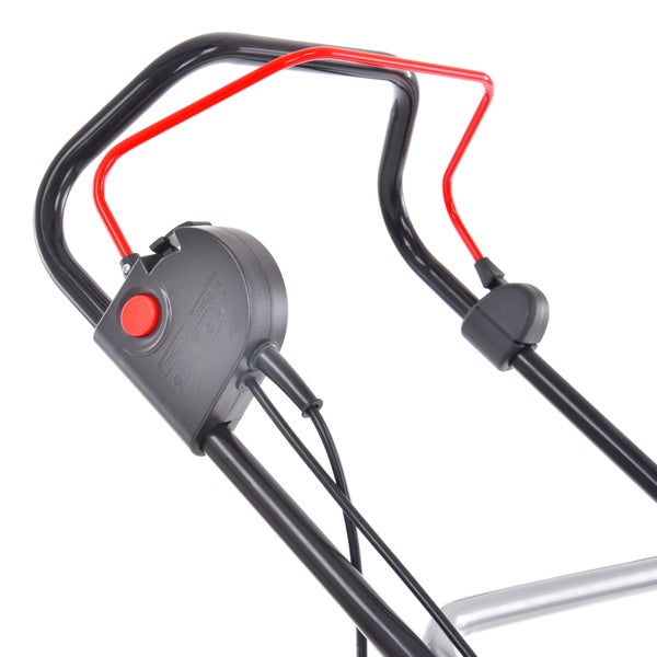 Griff und Bedienelemente eines Rasenmähers