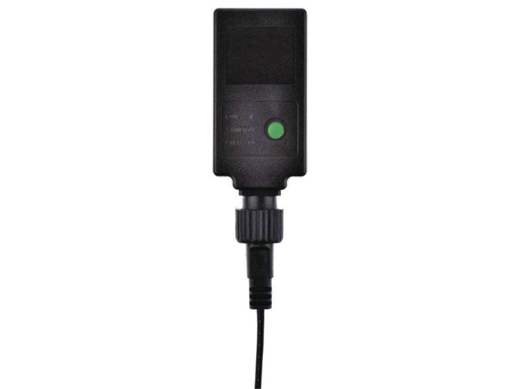 Schwarzes LED Netzteil mit Anschlusskabel und grüner Kontrollleuchte zur Stromversorgung