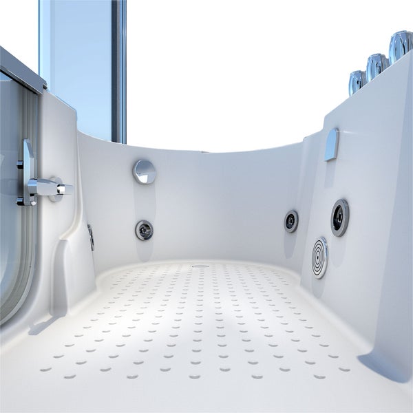 Helles, modernes Badezimmer mit einer begehbaren Badewanne mit integrierter Glastür und einer geschwungenen Glas-Duschwand.