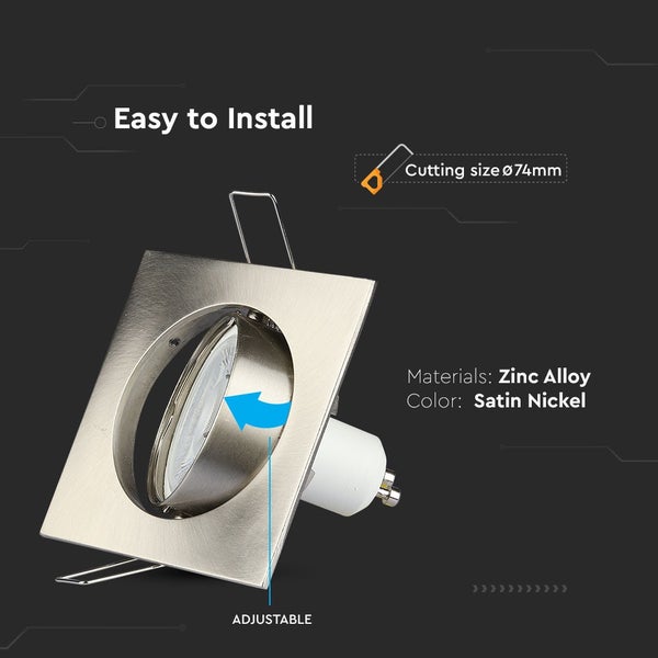Quadratischer Einbaustrahler aus Zinklegierung, Farbe Nickel satiniert, schwenkbar, Lochmaß 74 Millimeter.