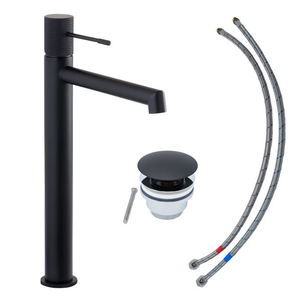 Waschtischarmatur, Ablaufgarnitur und flexible Anschlussschläuche