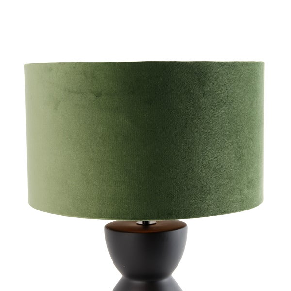 Tischleuchte mit Lampenschirm und Holzfuß