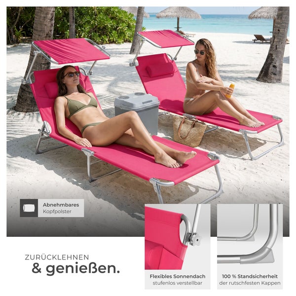 Zwei pinke Sonnenliegen mit verstellbarem Sonnendach und Kopfpolster am Strand, stabiles Metallgestell mit rutschfesten Kappen.