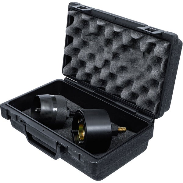 Werkzeugsatz in schwarzem Koffer mit Schaumstoffeinlage