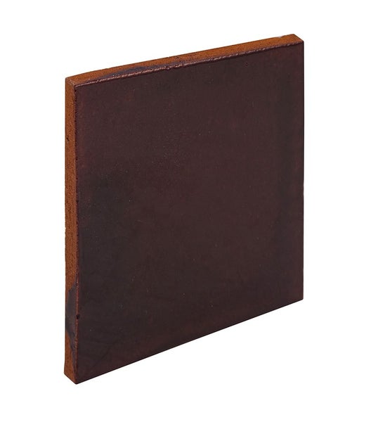 Quadratische, braune Bodenfliese