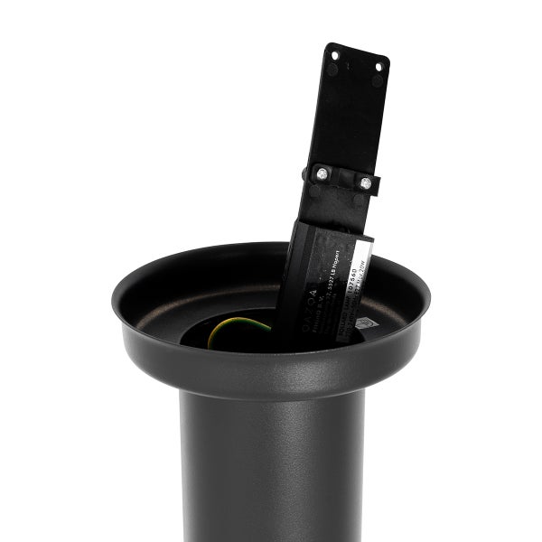 Detailansicht der internen Verkabelung und der Halterung einer Wegeleuchte mit E27 Fassung