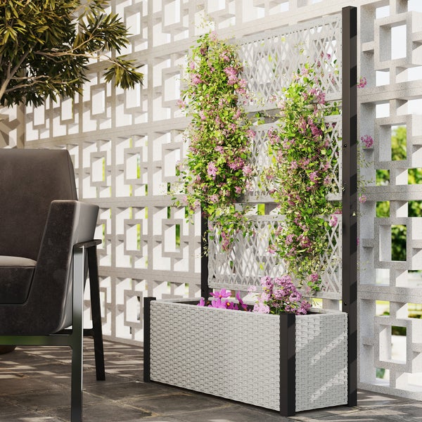 Pflanzkasten mit Rankgitter aus Polyrattan, inklusive Pflanzeinsatz, multifunktionales 2 in 1 Design für Garten und Terrasse.