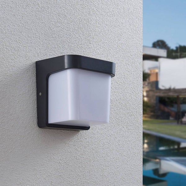 Lindby LED Wandleuchte außen Adenike (spritzwassergeschützt (Modern) in Schwarz (1 flammig, ) - Außenwandleuchten Wandlampe Led Außenlampe Outdoor für